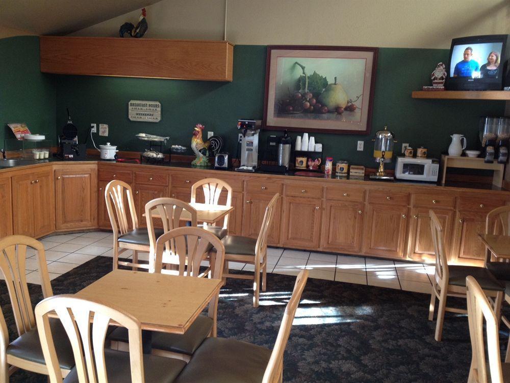 Regency Inn And Suites Stilwell Bagian luar foto